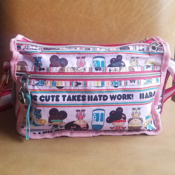 Vintage Harajuku Lovers Pink Graphic Crossbody Shoulder Bag W/ Enameled Charms - Picture 3 of 14